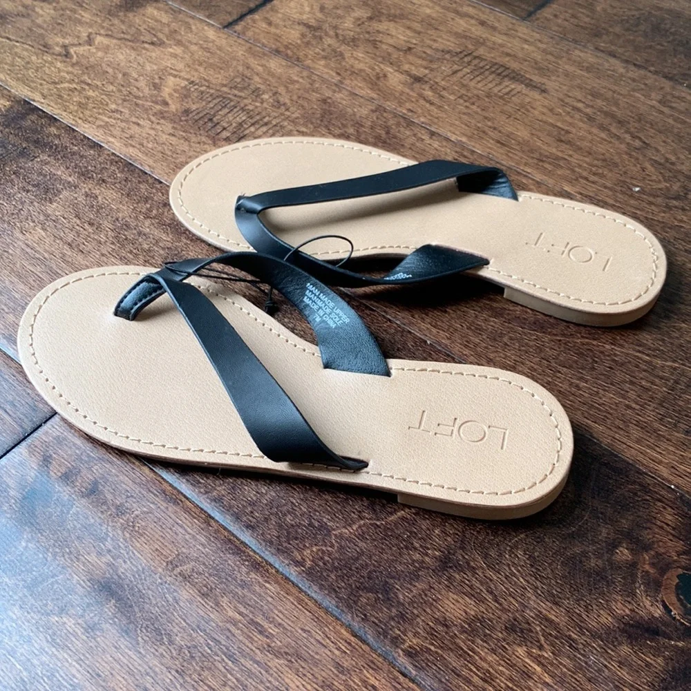 NWT LOFT Black Thong Sandals Size 7